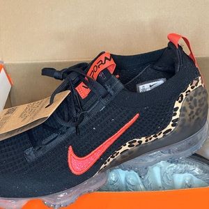 Nike Women's Air Vapormax 2021 Flyknit
